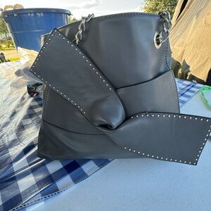 Jessica Simpson Shoulder Bag; EUC